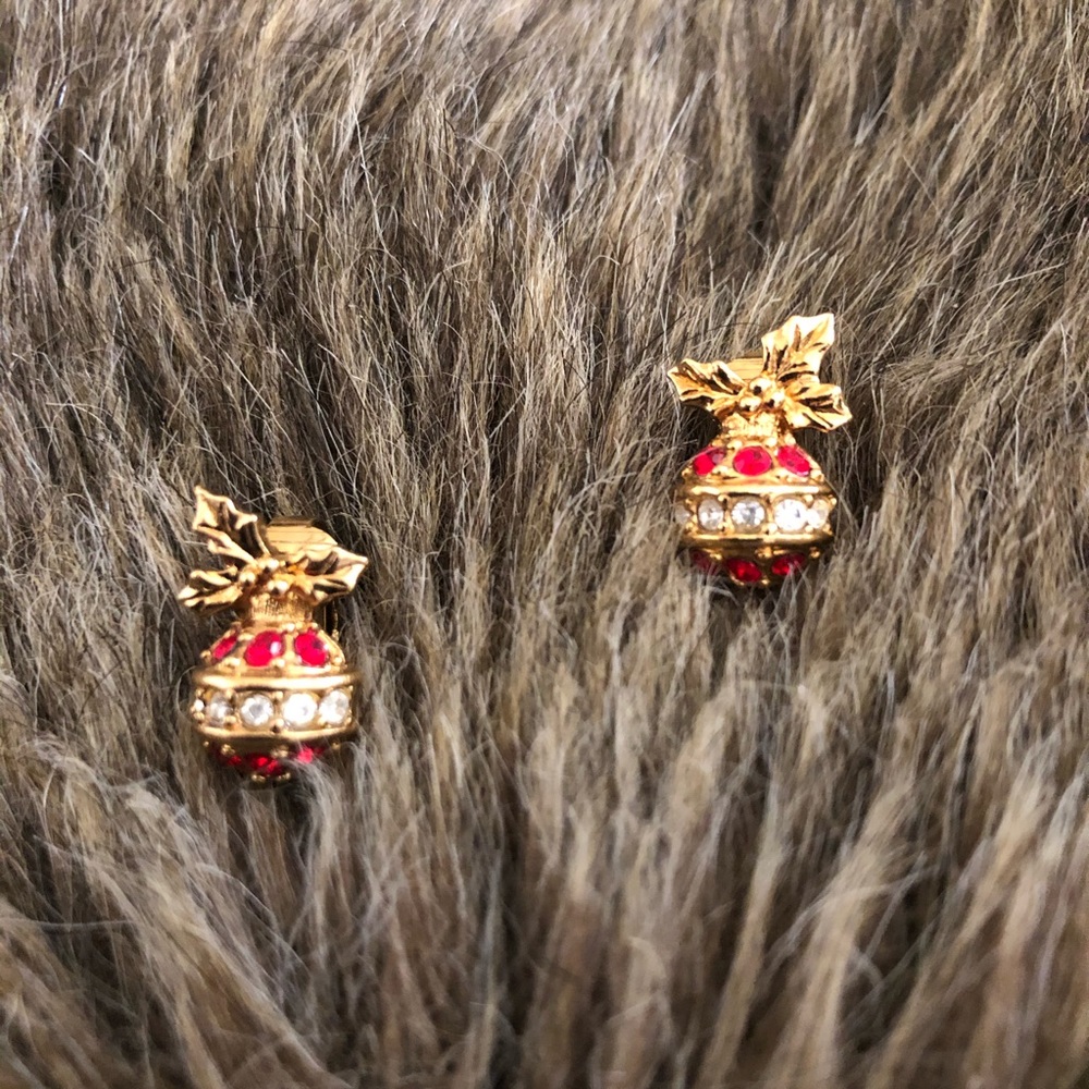 Vintage Avon rhinestone holiday ornament clip on earrings